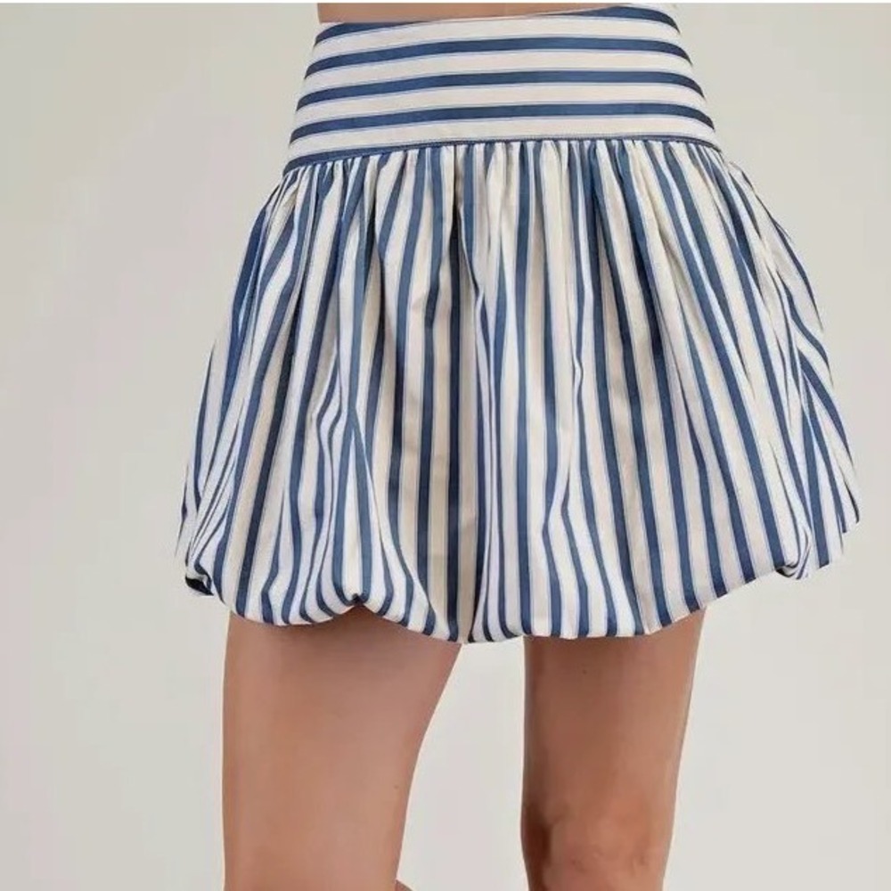 NWT that girl kate blue striped bubble hem skirt Size large
